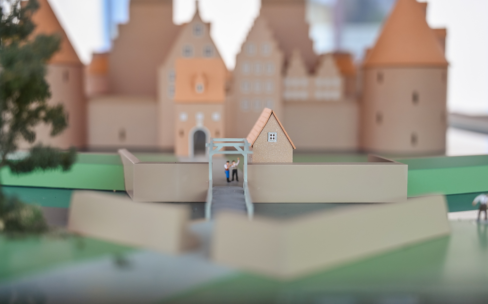 Modell der mittelalterlichen Ovelgönner Burg
